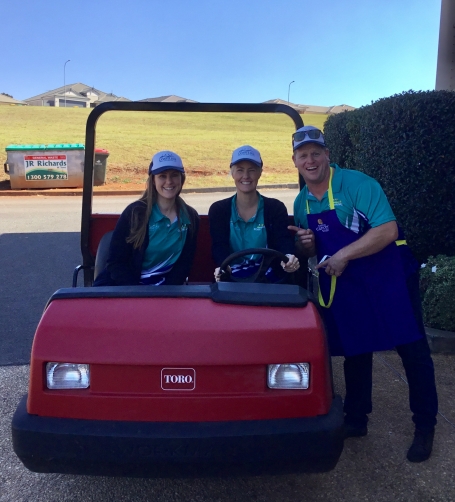 Coastline Credit Union Volunteer at Emerald Downs Golf Day 