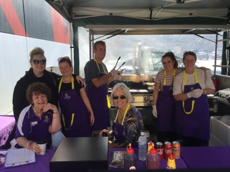 Friends of the Hastings Cancer Trust Bunnings BBQ blast image