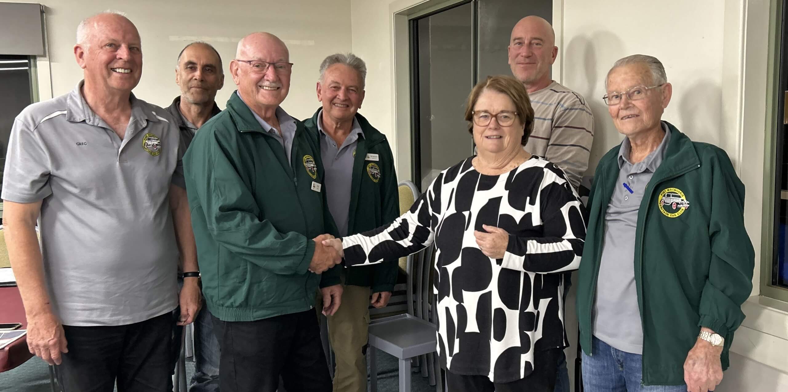 Heritage Car Club Raises $2,000 for HCT at Bunnings BBQ